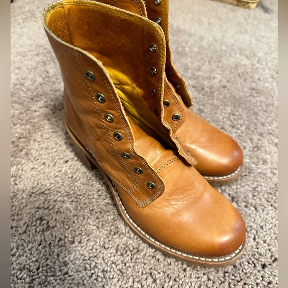Frye Sabrina leather lace up ankle boot 6.5 - Picture 2 of 16